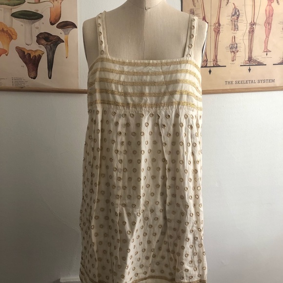 Diane von Furstenberg Dress with seamless pockets. - Picture 3 of 8